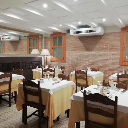 호텔 Ristorante Leon D'oro 에스테