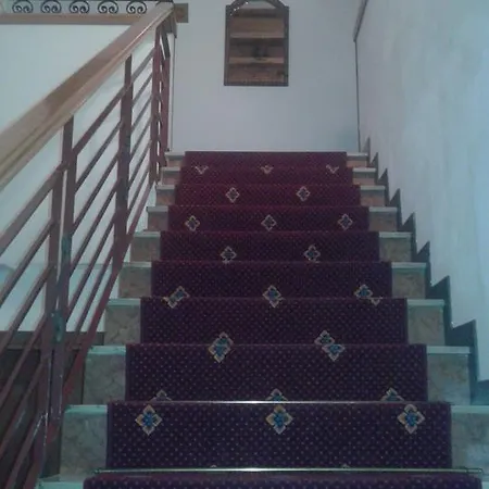Ristorante Leon D'oro 호텔 2*