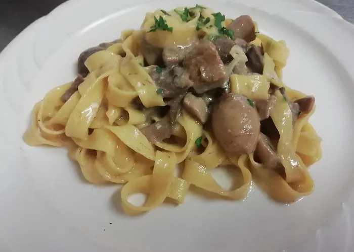 호텔 Ristorante Leon D'oro 2*